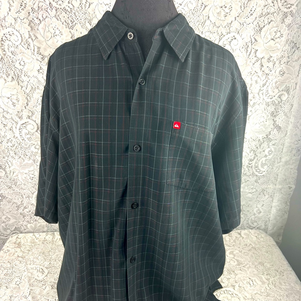 Quicksilver Mens XL Black Checkered￼ comfy Logo Shirt